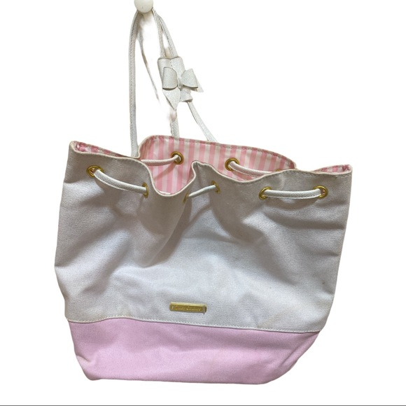 Juicy Couture back Pak. Beautiful pink & white - Picture 1 of 4